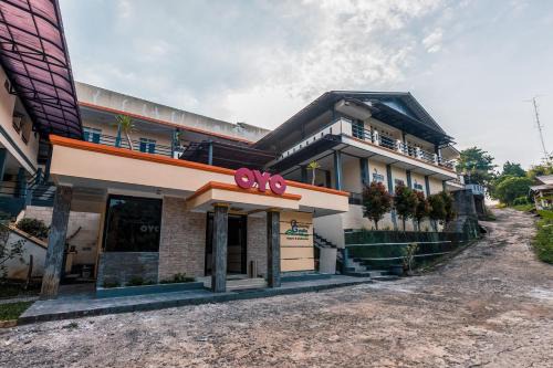 Megamendung Hotel | Dancenter Gunung Geulis Villagee