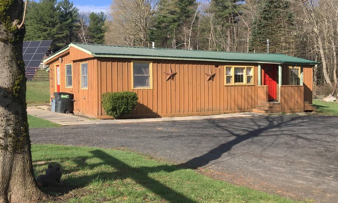 Pittsfield House | Dancing Horse Lodge