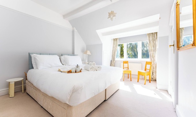 Poole House | Danecourt Manor by Grandeur Property
