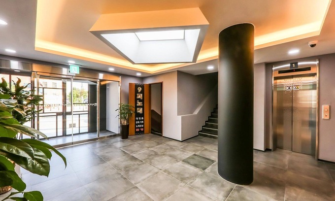 Kongsae Hotel | Dangjin Sapgyoho Beach Park