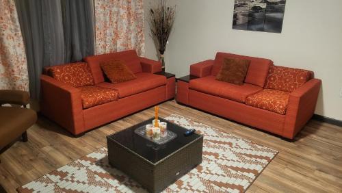 Middletown House | Dangles Short Stays