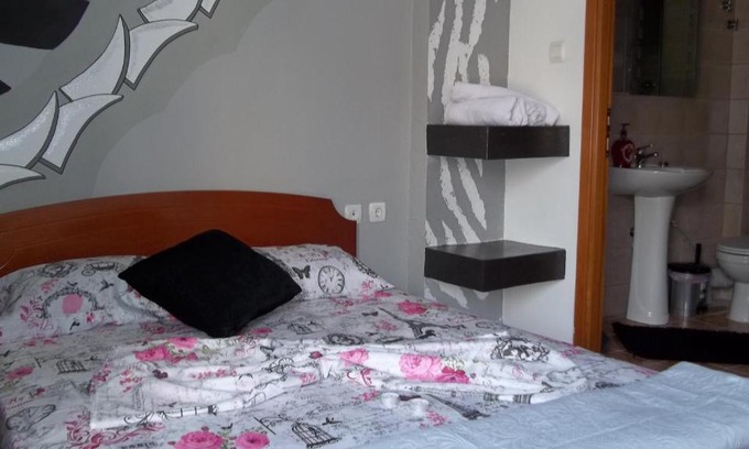 Serres Apartment | Daratzis Emerald