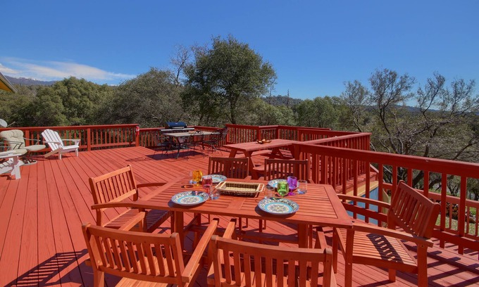 Mariposa House | Darrah House. Back to School Special! 50.00 off per night. alrdy adjusted