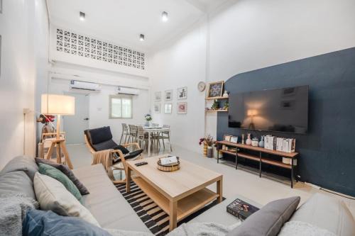 Phra Khanong Villa | David's House - City House BTS Bang chak, 12 Ppl