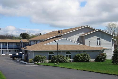 Middletown Hotel | Days Inn by Wyndham Middletown/Newport Area