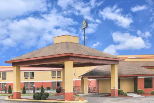 Casey Hotel | Days Inn & Suites by Wyndham Casey
