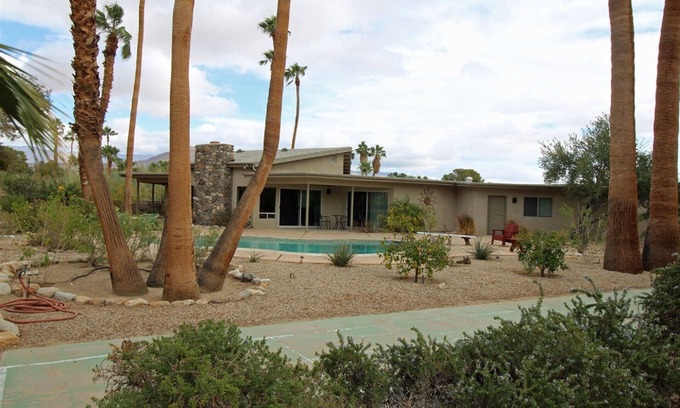 Borrego Springs House | De Anza Country Club, Mid Century Home with Pool!
