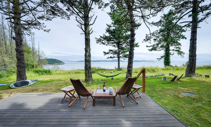 Decatur Island Cabin | Decatur Island Hideaway w/Sweeping San Juan Views