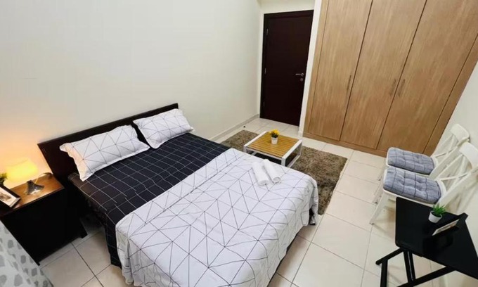 Al Barsha 1 House | Decent Room with Balcony Near Mall of the Emirates