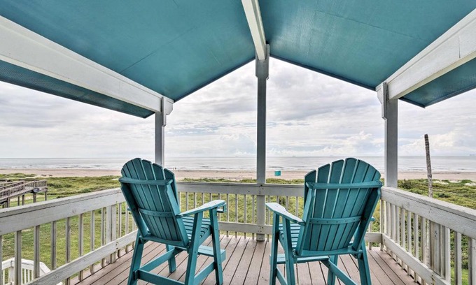 Freeport House | Deck and Large Yard Oceanfront Surfside Beach Home!