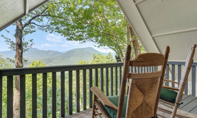 Old Fort Cabin | Decks + Lake Access: Scenic North Carolina Retreat