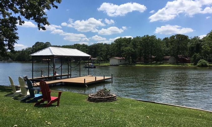 Cedar Creek Reservoir House | Deep Water Tranquility Cove 4/2