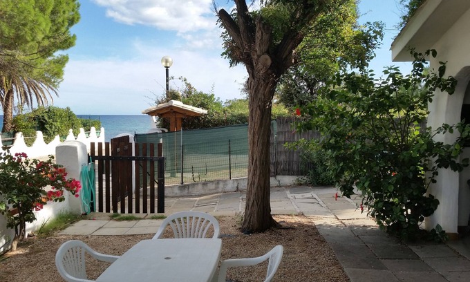 Sarroch Villa | Delicious and refined cottage by the sea a step away from the beaches of South Sardinia