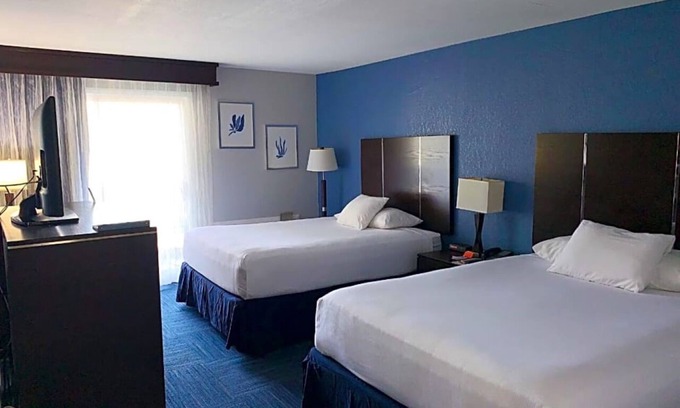 Old Towne Hotel | Delight in Comfort Near Attractions: Room w/Continental Breakfast