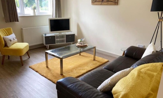 Hanham House | Delightful 2 bedroom house between Bristol & Bath