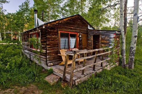 Clark House | Delightful Cabin Rental Surrounded by Mountains in Clark, Colorado