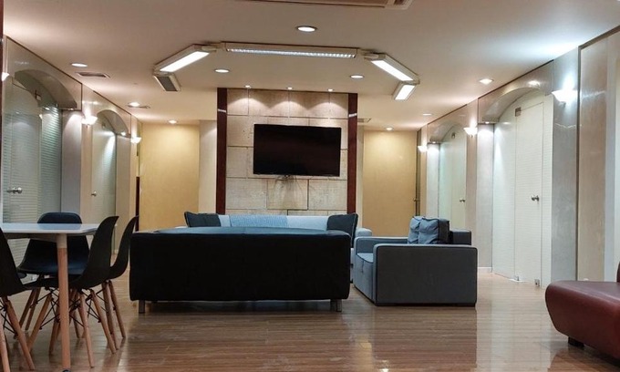 Athens Apartment | Deluxe Apartment 12BD 6BATH
