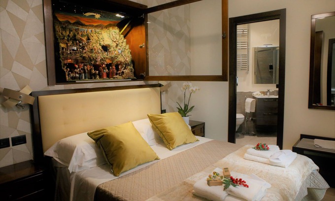 Naples City Centre Apartment | Deluxe Apartment - Napoli Mariana Luxury