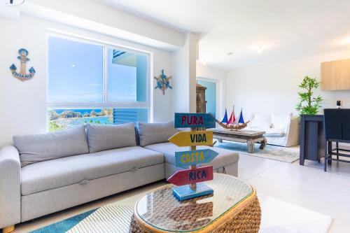 Punta Leona Apartment | Deluxe Apt with Ocean View & Beach Access only 1 hour drive from San Jose