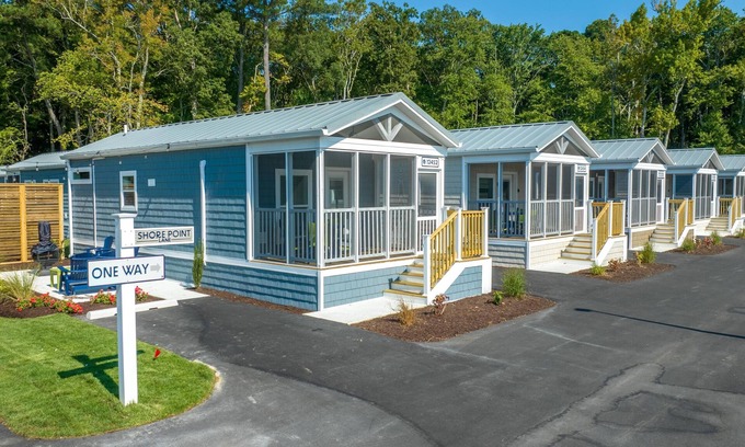 Ocean City Cottage | Deluxe Cottage - 2 Bedroom Cabin 3 - Deluxe Cottage with two bedrooms.