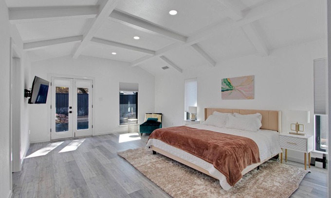 Far North Dallas House | Deluxe Home in upscale Dallas w/Pool and Hot Tub