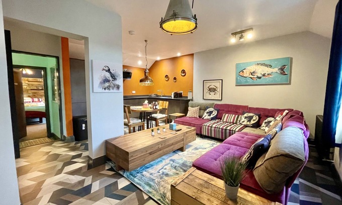 Seahouses Apartment | Deluxe modern self catering for 2- No Pets