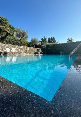 Capri Leone Apartment | Demenna Suite