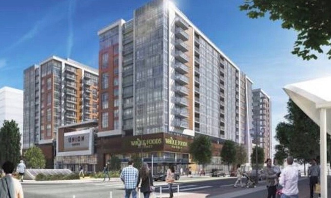 Uptown Apartment | Denver 1BR Apt with Amazing balcony views pool, jacuzzi and fitness center