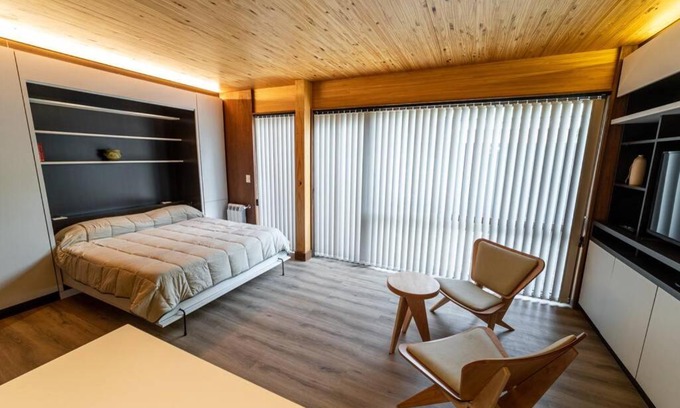 San Martin de los Andes Apartment | Departamento de 1 ambiente, Edificio Viveros 2, centro San Martín de los Andes con patio