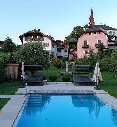 Gudon Hotel | Der Unterwirt Guesthouse and Restaurant