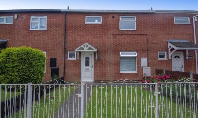 Barrow-on-Trent House | Derby Luxe Stay – Spacious Comfort with a Touch of Elegance!
