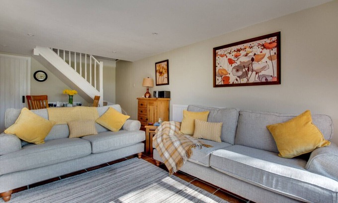 Smarden House | Dering Cottage - Two Bedroom House, Sleeps 3