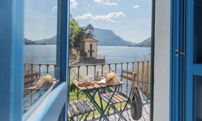 Careno Apartment | Deriva Apartment on Careno's Beach by Rent all Como