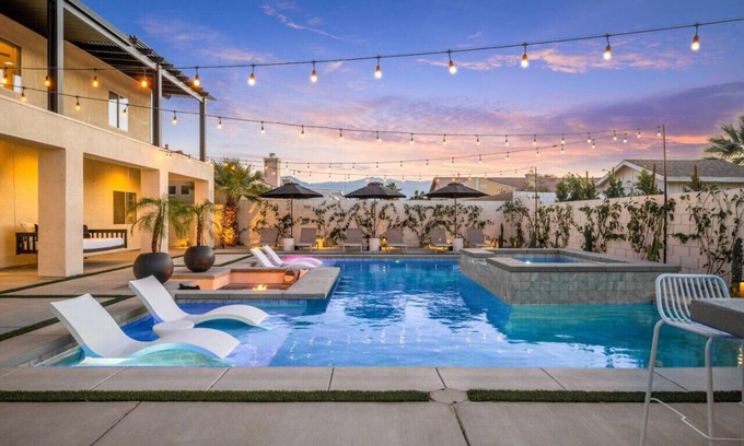 Indio Apartment | Desert Skyline | Luxury Pool + Sunken Firepit Area