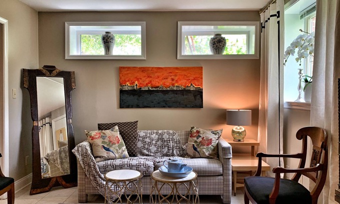 Brookmont House | Designer Chic 1Bed & 1Ba Private Apartment Close to DC/MD/VA