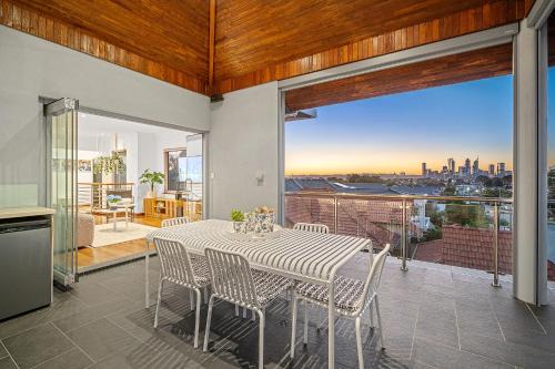 South Perth House | Designer Luxury 3brd - Epic Views - South Perth