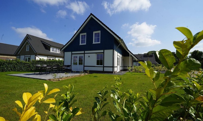 Susteren House | Detached family villa with 4 bedrooms and a sauna