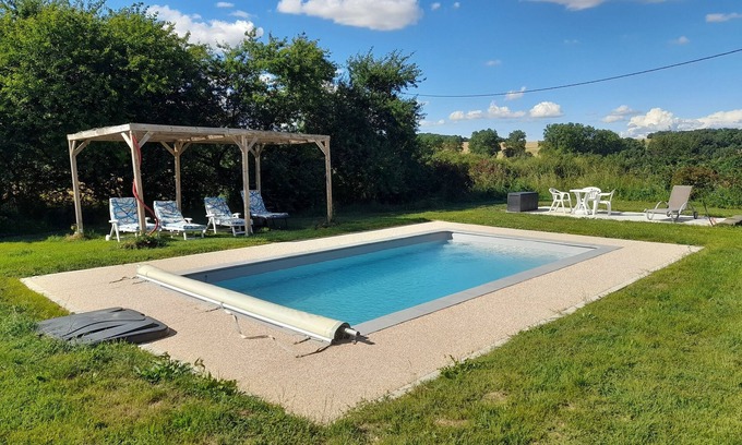 Cadalen Apartment | Detached garden apartment between Toulouse and Albi sleeps 5