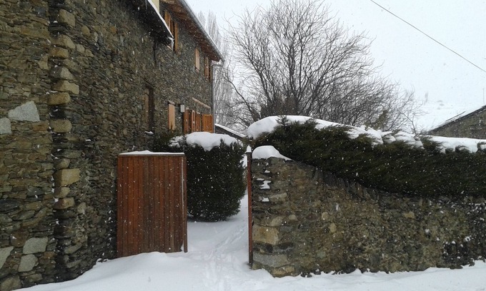 Guils de Cerdanya House | Detached house with private garden, ideal for families with children