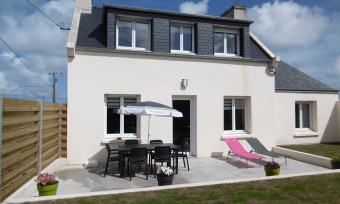 Cleder House | Detached house between sea and countryside "furnished with tourism *"