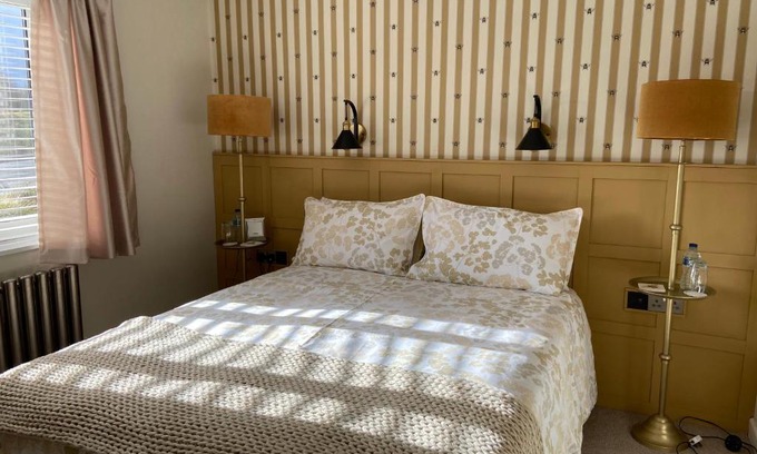 Inchbrook House | Dewcroft