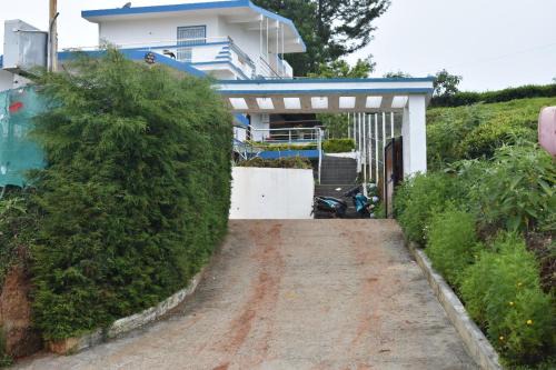 Ooty Bed & Breakfast | diamond hill view cottage