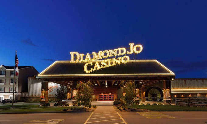 Northwood Hotel | Diamond Jo Worth Casino Hotel