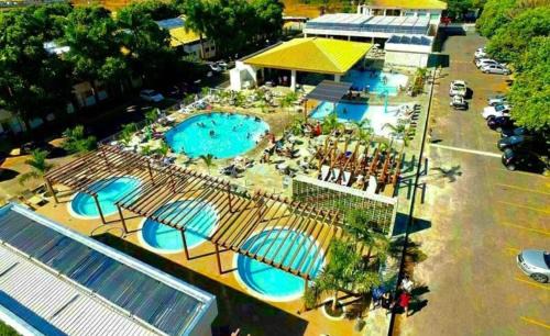 Caldas Novas Apartment | DiRoma Internacional Resort apto com roupa de cama - CORTESIA PARA ENTRADA AO JARDINS JAPONES