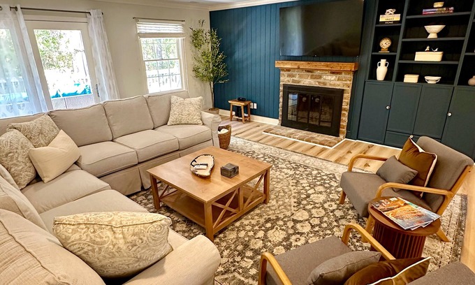 Sea Pines House | DISCOUNTED FALL RATES! Private Sea Pines Home w Large Deck. Great for couples!