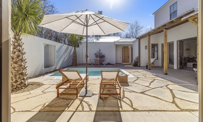 Arp House | Discover Elegance at Wildfeather Retreat!