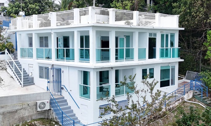 Quebrada Fajardo House | Discover ultimate Beachfront, Stunning Ocean Views Your Perfect Fajardo Getaway!