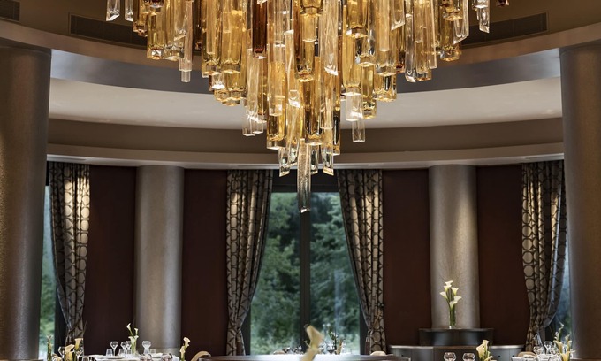 Chessy Hotel | Disney Hotel New York - The Art of Marvel