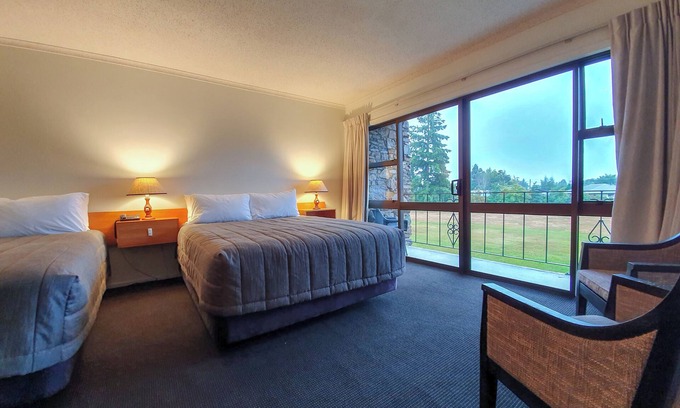 Twizel Hotel | Distinction Mackenzie Country Hotel