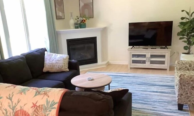 Shediac Apartment | Dock of the Bay unit A, stairs free.